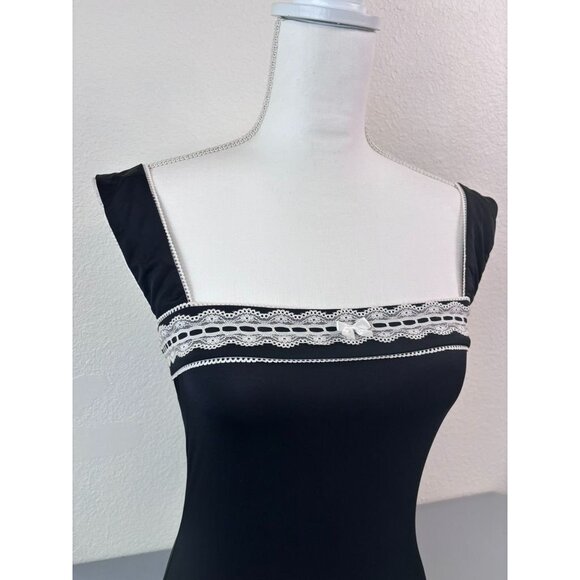 Princess Polly women's 6 black Keating bodysuit lace square neck sleeveless NWT - Picture 5 of 9